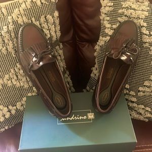 New authentic wine colored solid men’s shoe.